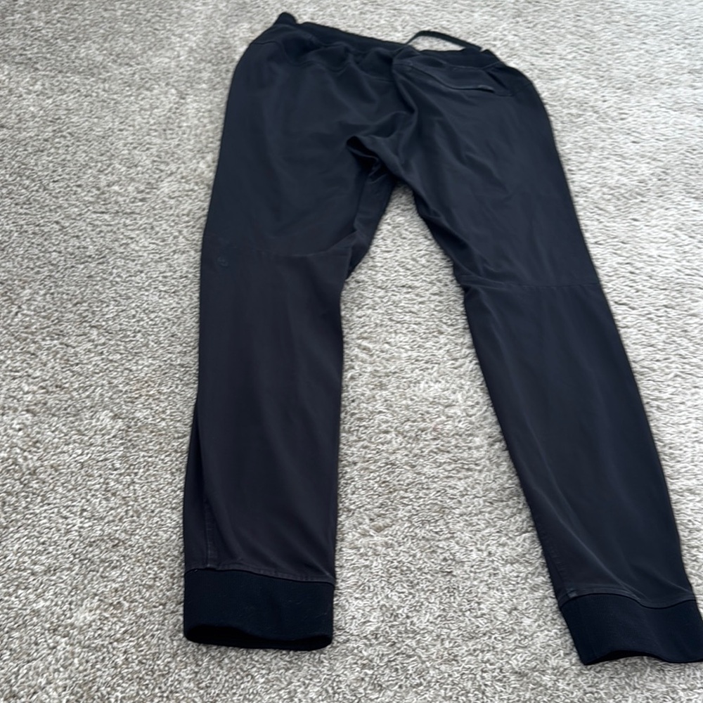 Lululemon Men’s Joggers - Picture 7 of 9
